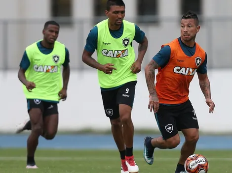 Com Botafogo no vermelho, meia tem proposta para sair em dezembro; clubes são mantidos em sigilo