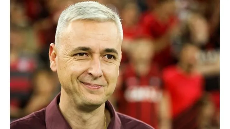 Tiago Nunes monta planejamento e Timao define valor de investimento em reforços