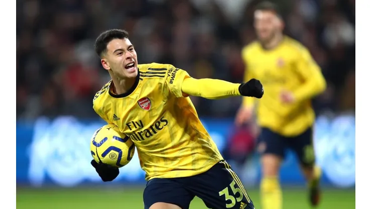 Martinelli comemora adaptação rápida ao futebol inglês
