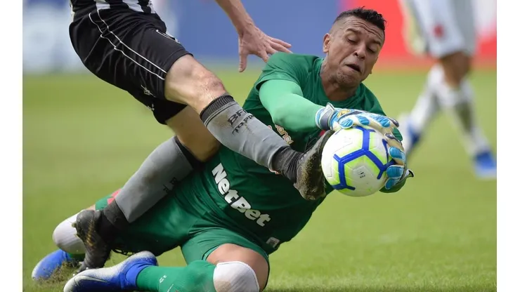 Emprestado ao Vasco, Sidão não deve voltar ao Goiás em 2020