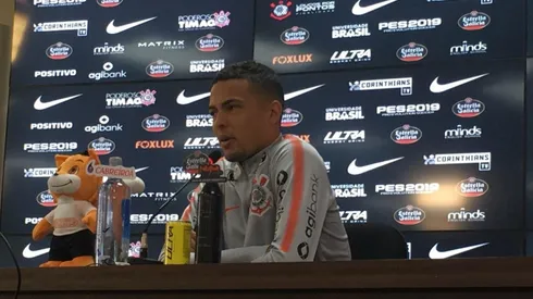 Fluminense e Corinthians negociam empréstimo de Thiaguinho