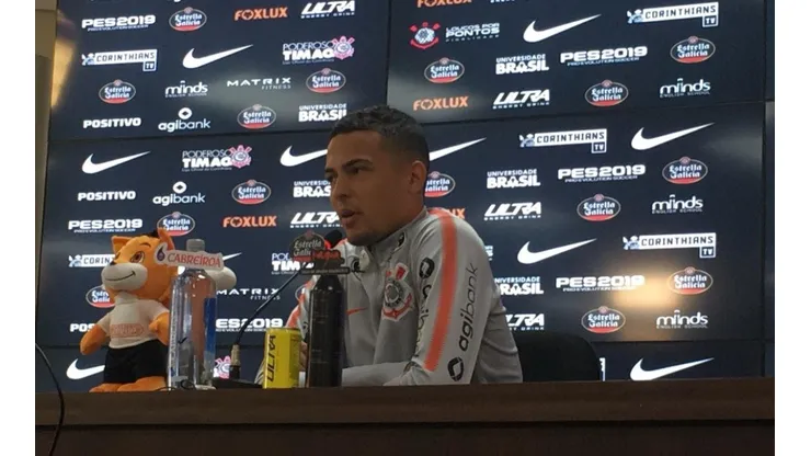 Fluminense e Corinthians negociam empréstimo de Thiaguinho