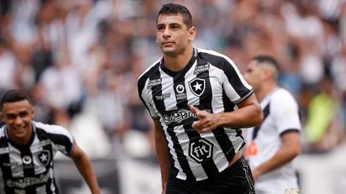 Torcedores do Sport pedem volta de Diego Souza