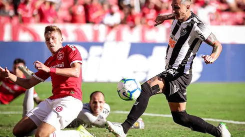 Atlético-MG pode receber jogador do Botafogo em troca por Vinícius