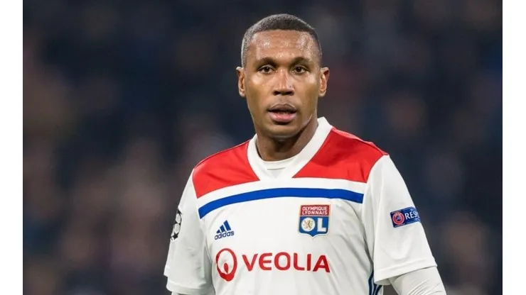 Marcelo, zagueiro do Lyon, é alvo de ato de racismo na Champions