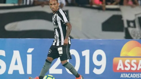 Planejando 2020, Botafogo aposta em Lucas Campos e decide manter medalhões