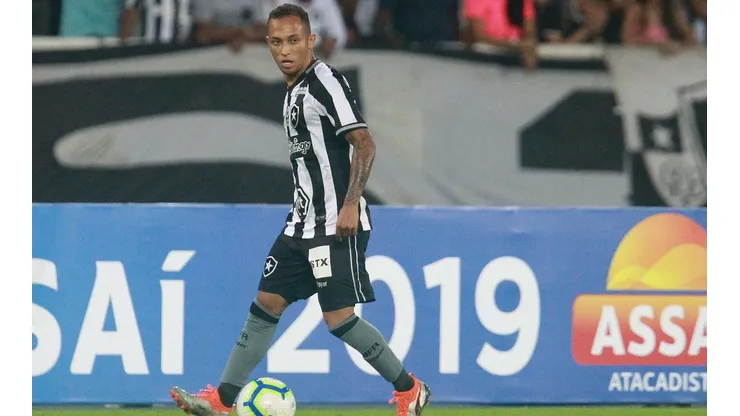 Planejando 2020, Botafogo aposta em Lucas Campos e decide manter medalhões