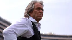 Jorge Jesus se emociona com lançamento de biografia no Rio de Janeiro