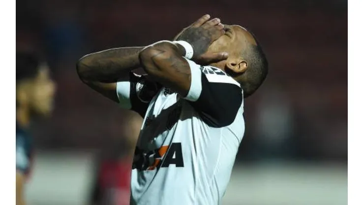 Otero passará por fisioterapia e tranquiliza Atlético-MG