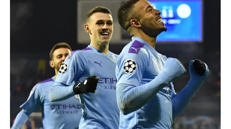Gabriel Jesus marca três vezes e conquista recorde na Champions League