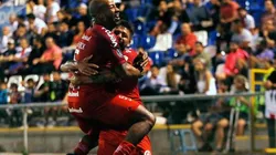 Com dois desfalques, Zé Ricardo esboça time do Internacional