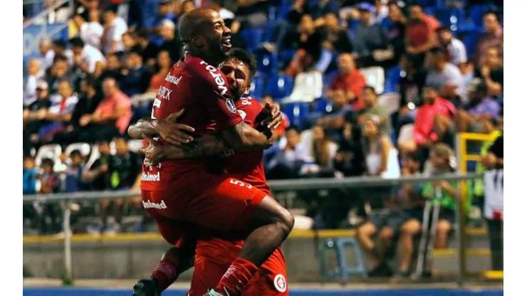Com dois desfalques, Zé Ricardo esboça time do Internacional