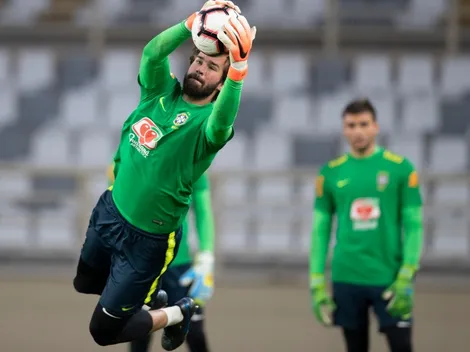 Alisson desenha decisão entre Liverpool e Flamengo
