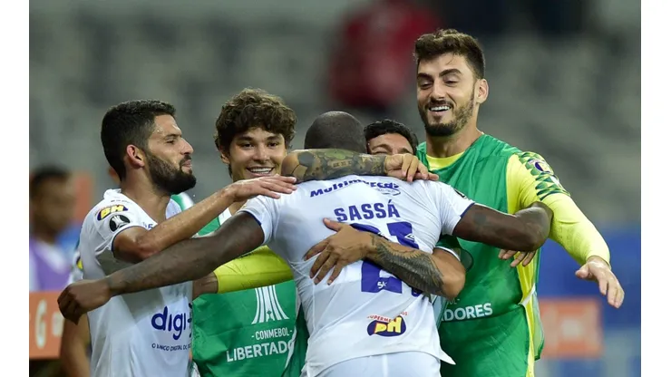 Cruzeiro v Emelec - Copa CONMEBOL Libertadores 2019