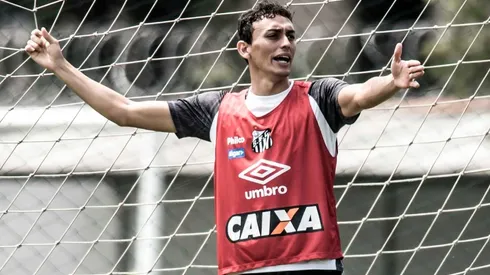 Diego Pituca chega a 100 jogos no Santos