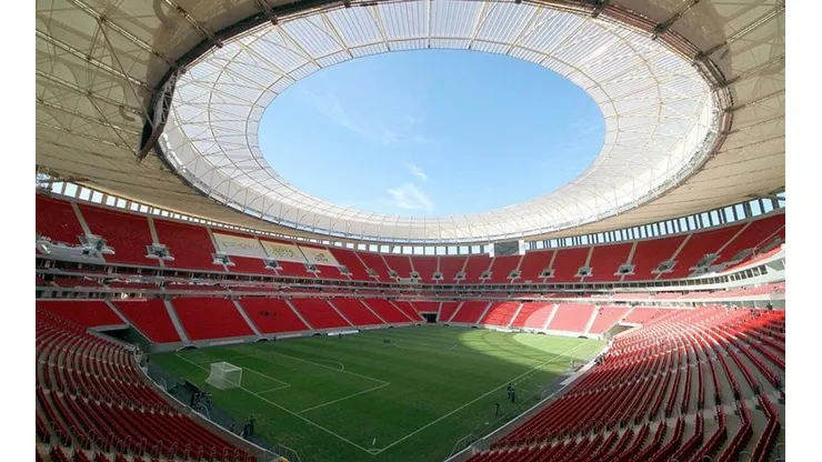 Presidente do Santos quer jogo em Brasília