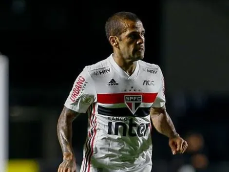 Daniel Alves cobra estabilidade no ambiente tricolor