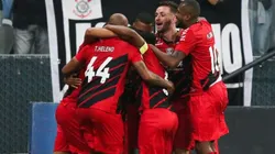 Eduardo Barros promove várias mudanças no time do Athletico para jogo contra o Ceará