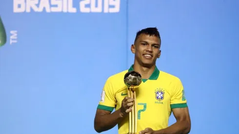 Gabriel Veron treina com time principal do Palmeiras