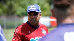 Vetado pelo departamento médico, Rogério culpa Roger Machado por não jogar pelo Bahia