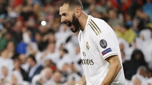 Benzema marca duas vezes, mas Real vacila e vê PSG arrancar empate no Bernabéu