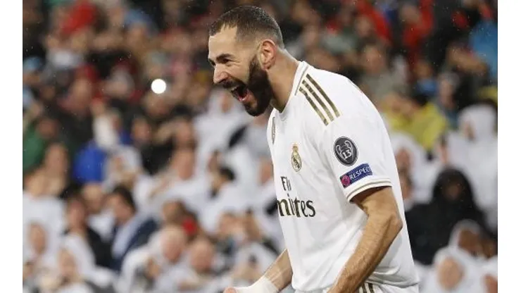Benzema marca duas vezes, mas Real vacila e vê PSG arrancar empate no Bernabéu