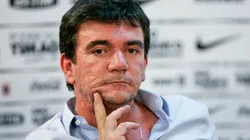 Adriano Arrives at Corinthians