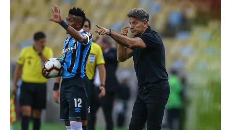 Esperando reforços, Renato aponta posições prioritárias para investimento alto no Grêmio
