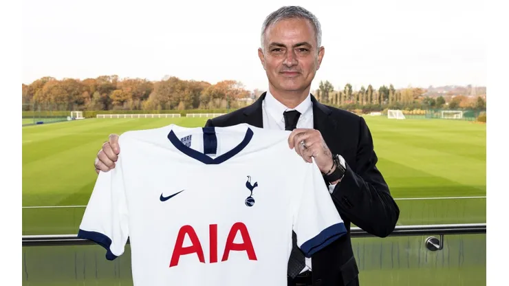 Tottenham Hotspur Unveil New Manager Jose Mourinho