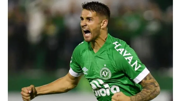 Everaldo minimiza artilharia e admite culpa por Chape no Z-4