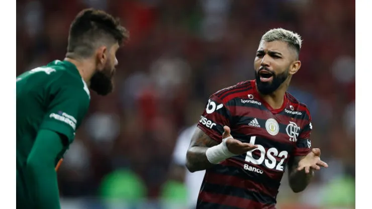 Hoje teve gol e expulsão do Gabigol