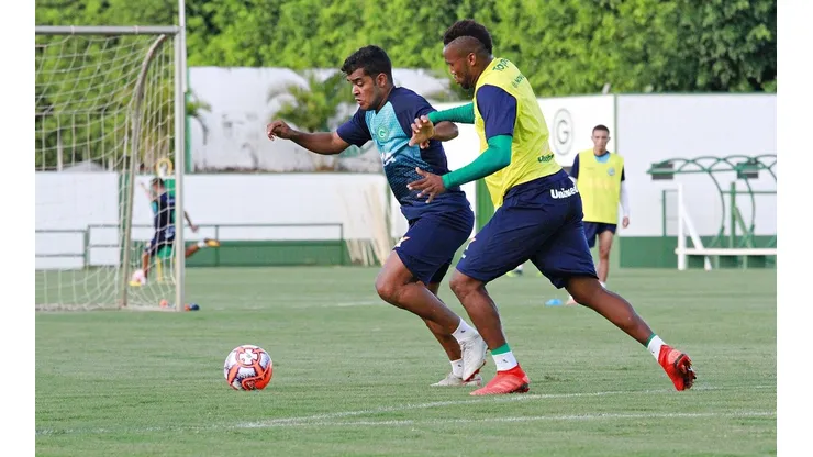 Ney Franco teve uma semana inteira de treinamentos para acertar a defesa