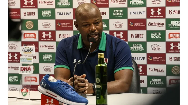 Marcão enaltece postura aguerrida do elenco durante coletiva pós-jogo