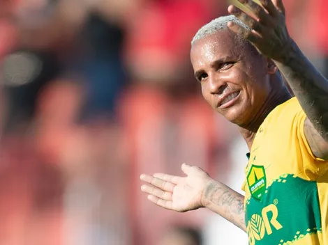 Grêmio descarta contratação de Deyverson após pedido do centroavante