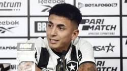 Thiago Almada foi apresentado a imprensa como novo reforço do Botafogo. Foto: Twitter/Botafogo
