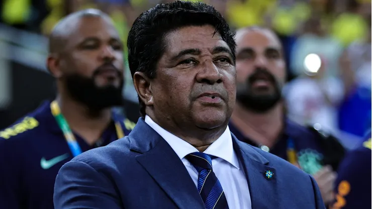 Ednaldo Rodrigues durante a execução do hino nacional antes da partida entre Brasil e Argentina, Maracanã, pelas Eliminatórias da Copa Do Mundo 2026.