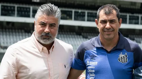 Fábio Carille é informado sobre decisão de Marcelo Teixeira no Santos