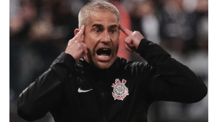 Foto: Ettore Chiereguini/AGIF - Treinador do Corinthians abriu o jogo.