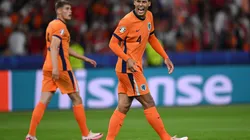 Holanda e Inglaterra lutam por vaga na final.