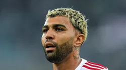 Gabigol comemora gol pelo Fla. Camisa 99 pode voltar a ser relacionado.