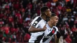 Lyncon comemorando o segundo gol do Vasco contra o Internacional Foto: Vasco da Gama