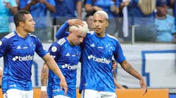 Barreal e Matheus Pereira fizeram diferença na vitória do Cruzeiro. Foto: Gilson Lobo/AGIF