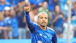 Matheus Pereira comemorando gol marcado contra o Corinthians