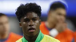 Endrick após a partida pela Copa América 2024. Atacante recebe críticas na web.