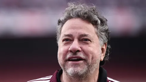 Julio Casares durante partida contra o Corinthians. SP pode entrar em disputa com o rival.