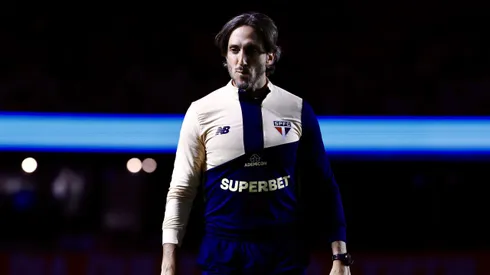 Treinador cumpriu suspensão na última rodada do Brasileirão