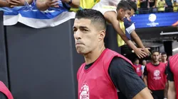 Suárez durante o aquecimento da partida. Foto: Kevork Djansezian/Getty Images