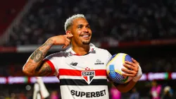 Luciano comemorando gol do São Paulo