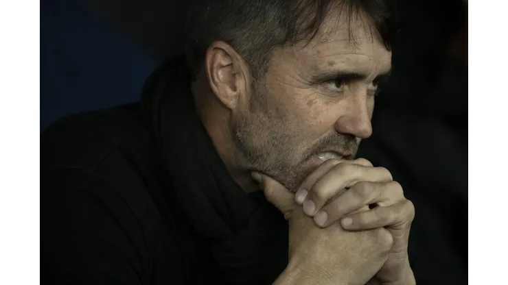 Eduardo Coudet tem de pensar no goleiro para jogo contra o Vasco.