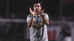 Treinador português durante partida do Palmeiras com o São Paulo